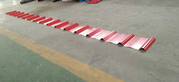 High speed trapezoidal roof sheet roll forming machine