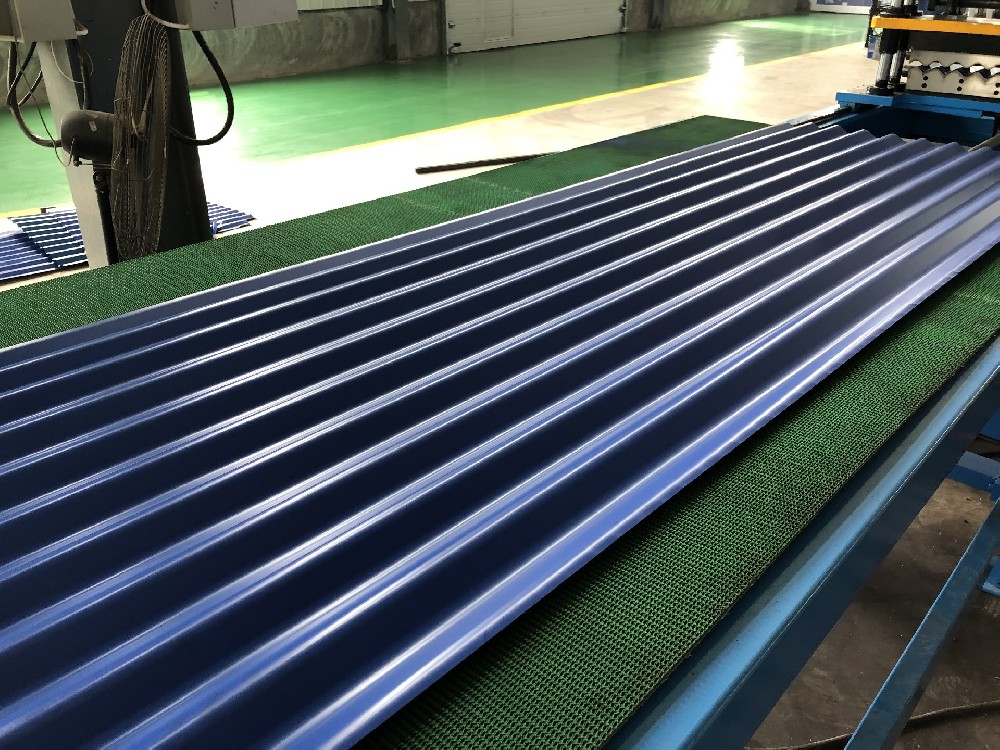 What are advantages of corrugated roof sheet?
